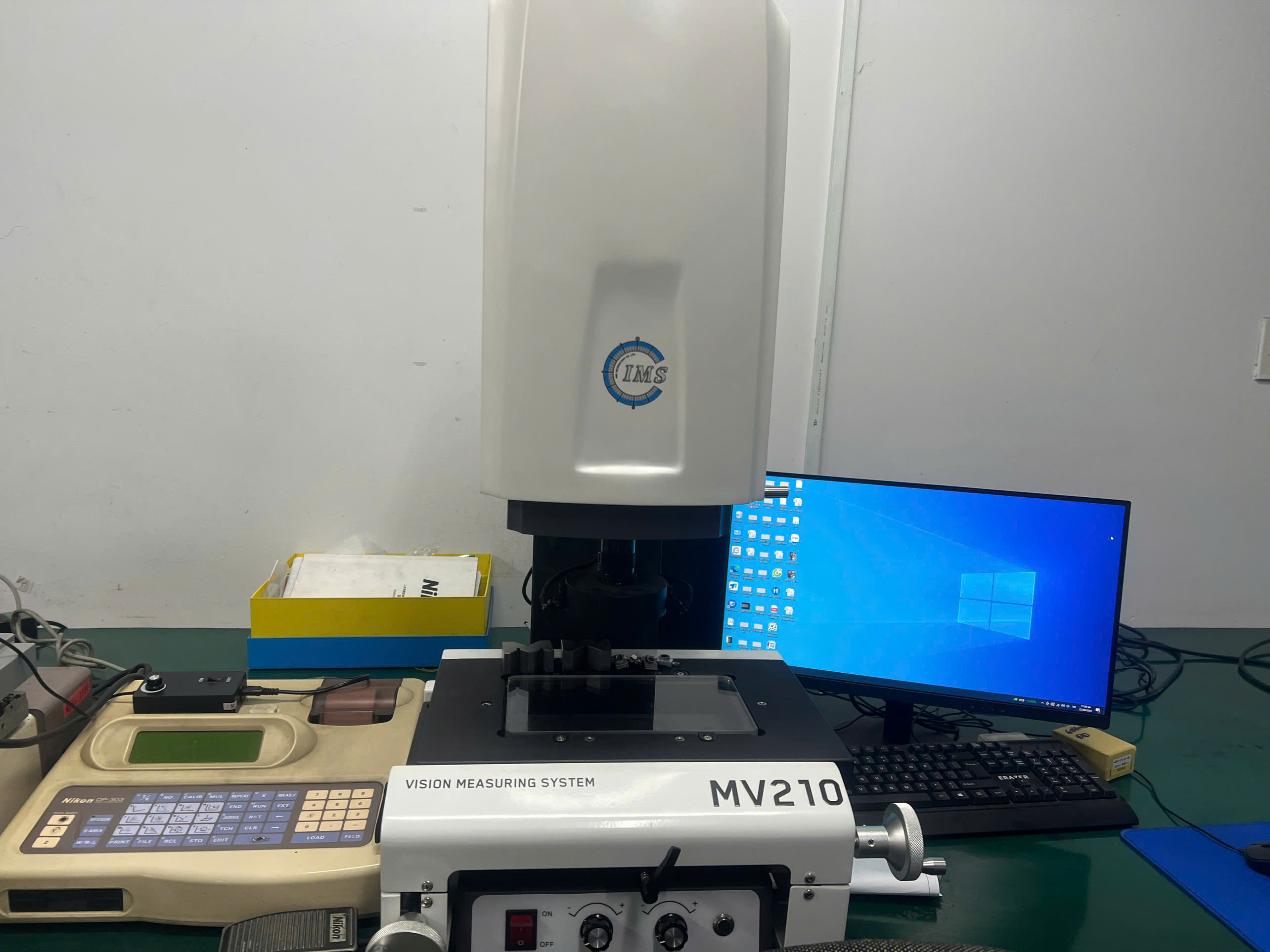 Vision Measuring Machine.jpg